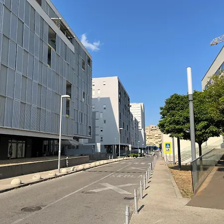 Away Διαμέρισμα *